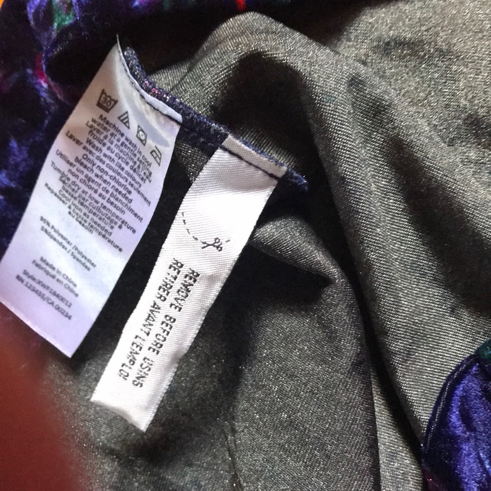 Dress - Picture 7 of 8